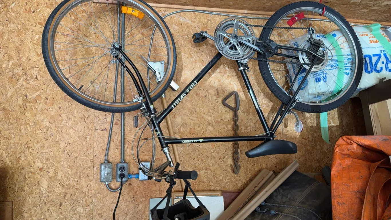 Free Spirit 12 Speed Road Bicycle with Helmet