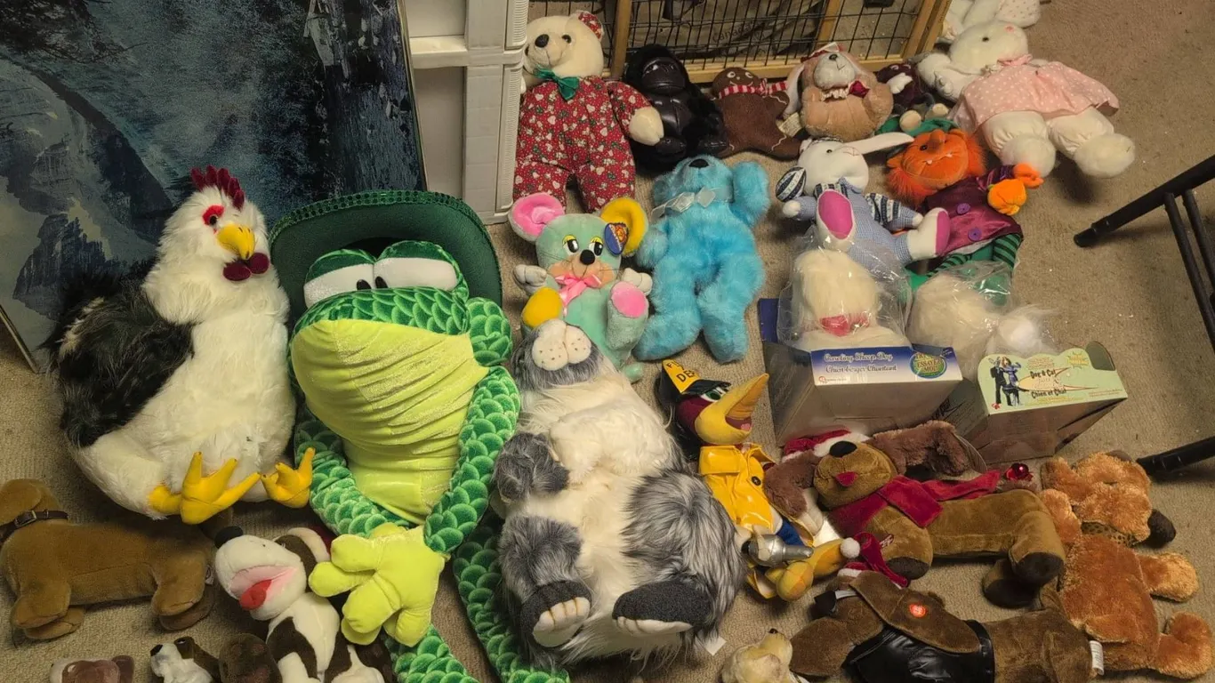 Plush Toys and Animated Figures