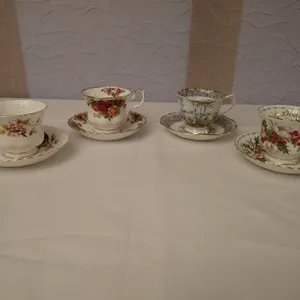 Teacups & Saucers
