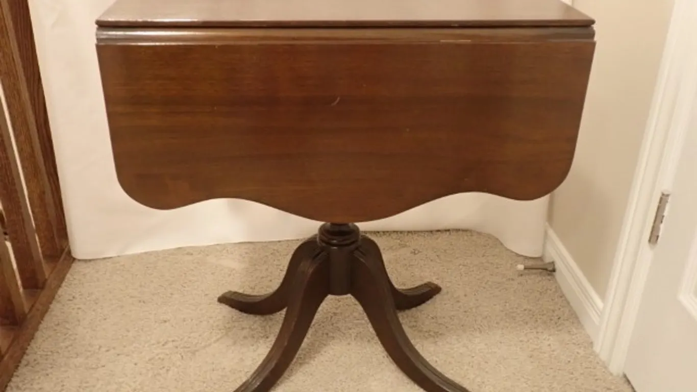 Mahogany Drop-Leaf Side Table