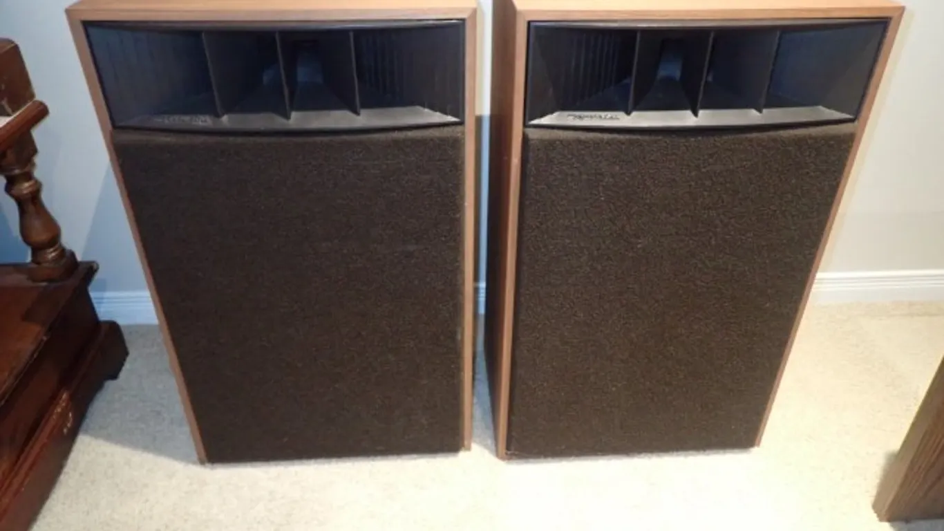 Vintage Realistic Mach One Speakers