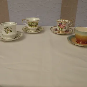 Teacups & Saucers