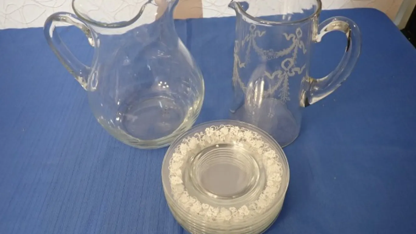 Glass Pitchers & Tableware