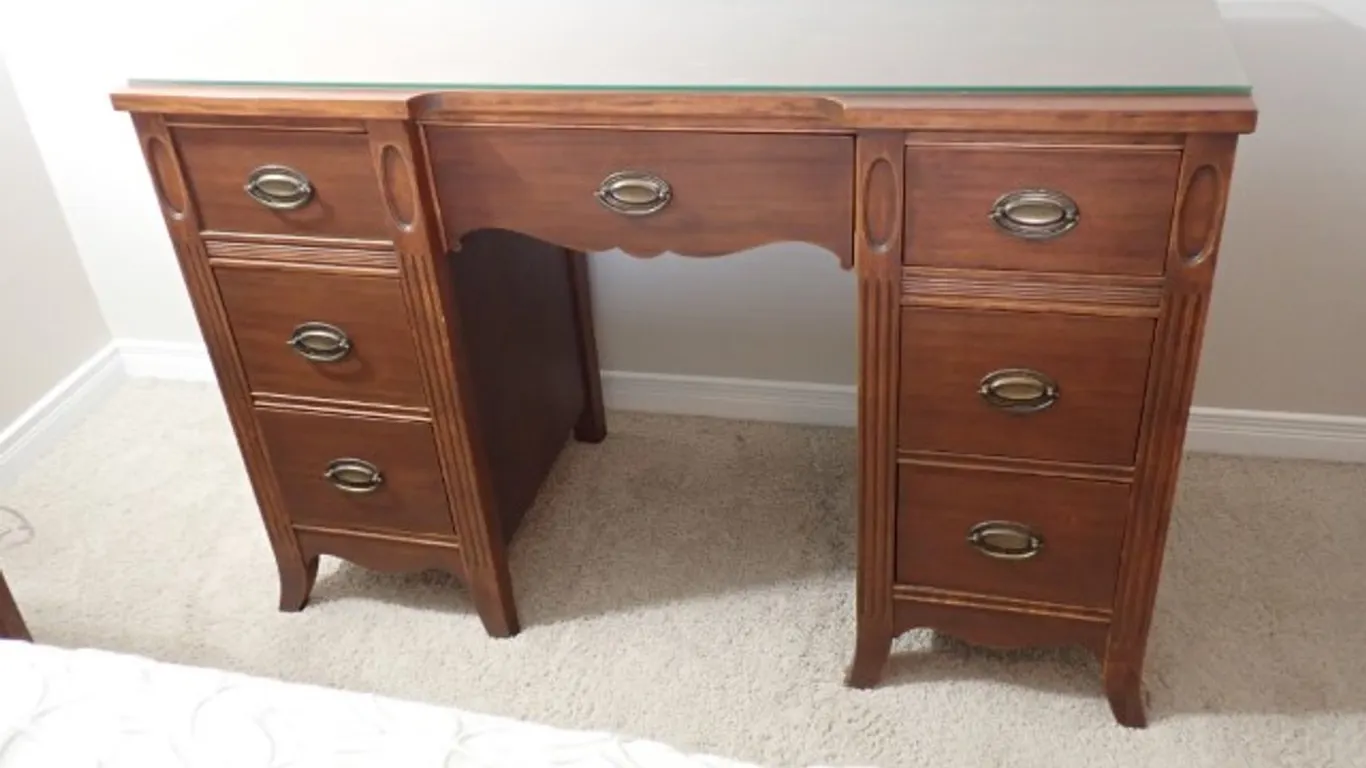 Vintage Kneehole Desk