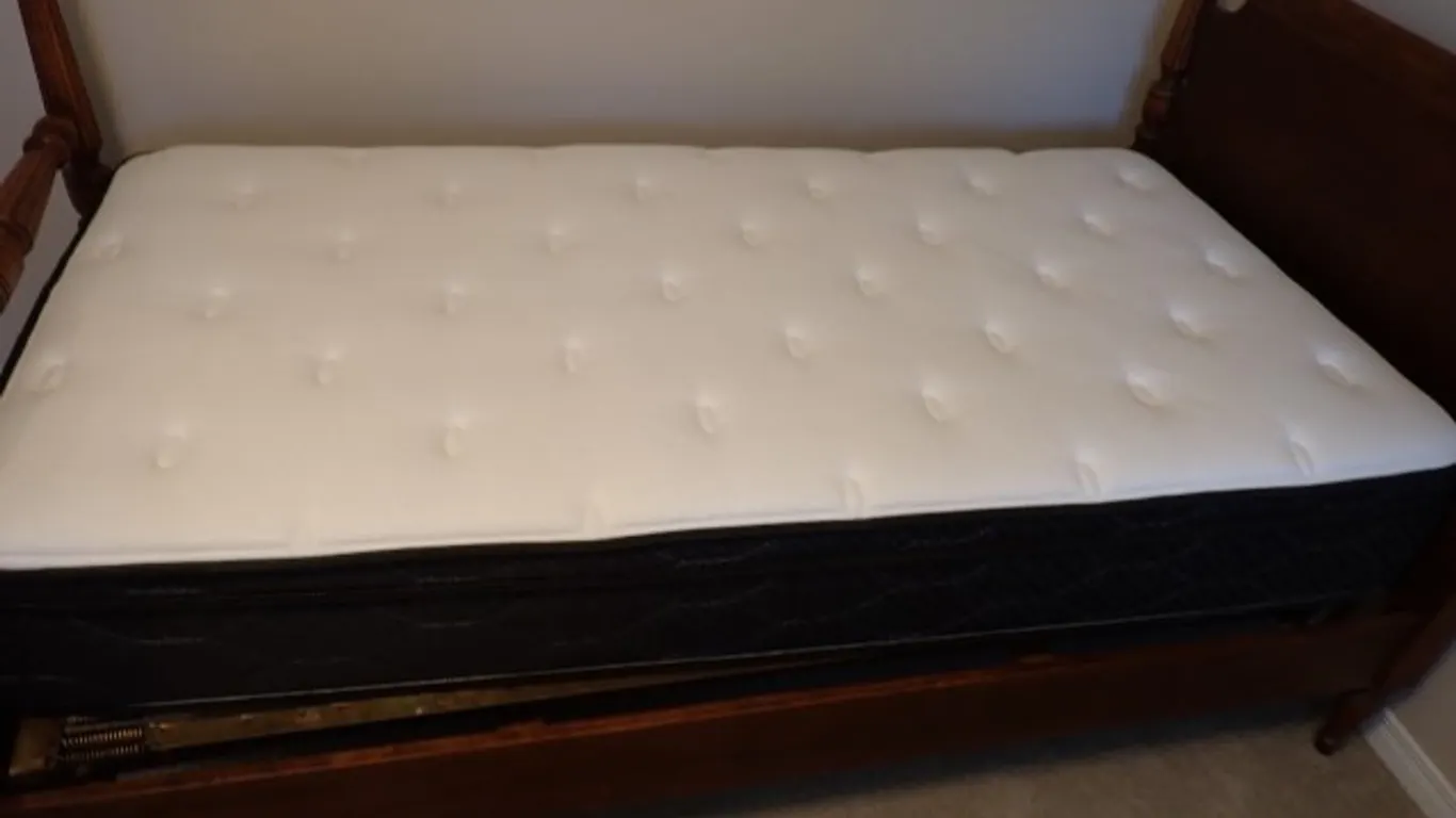 NEW Simmons Mattress