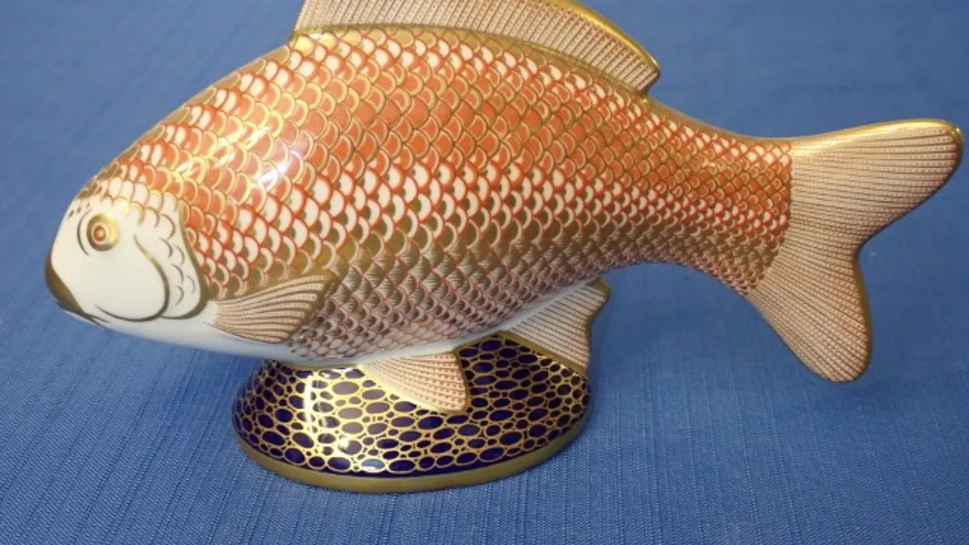 Royal Crown Figurine