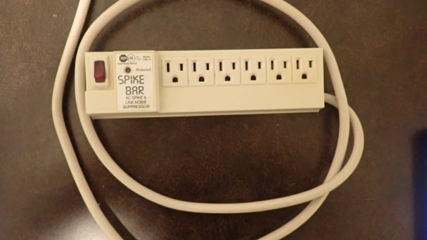 TrippLite Power Bar