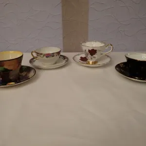 Teacups & Saucers