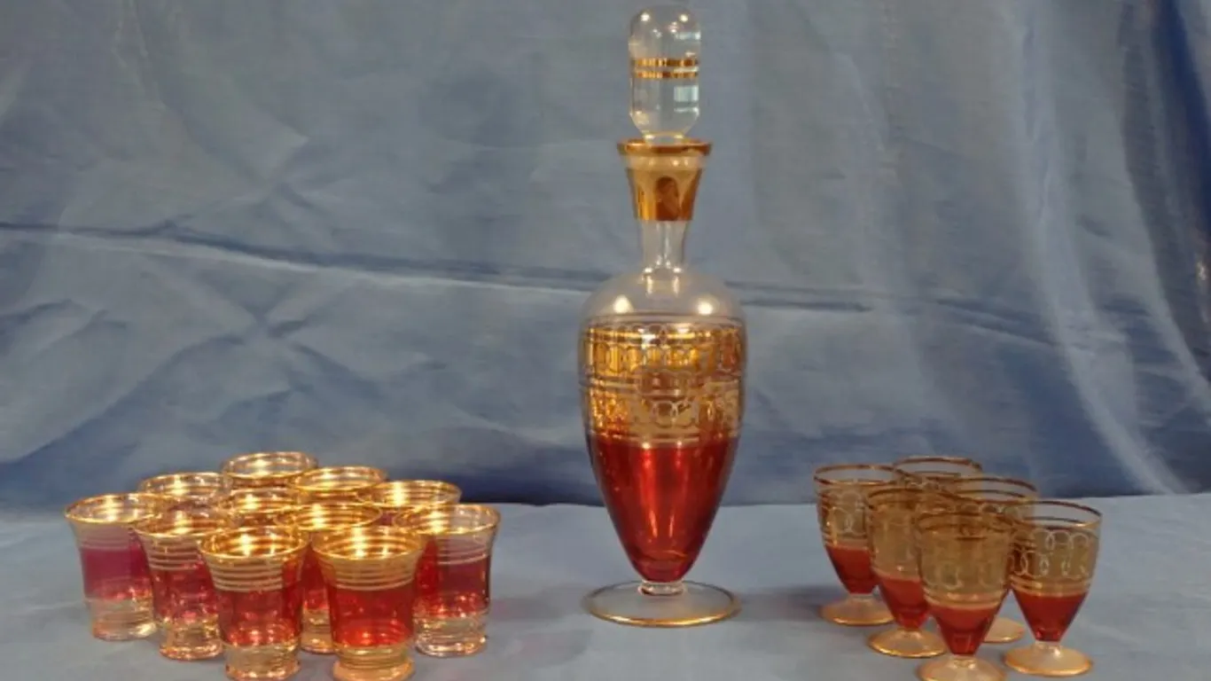 Bohemian Ruby Red Cordial Decanter Set+