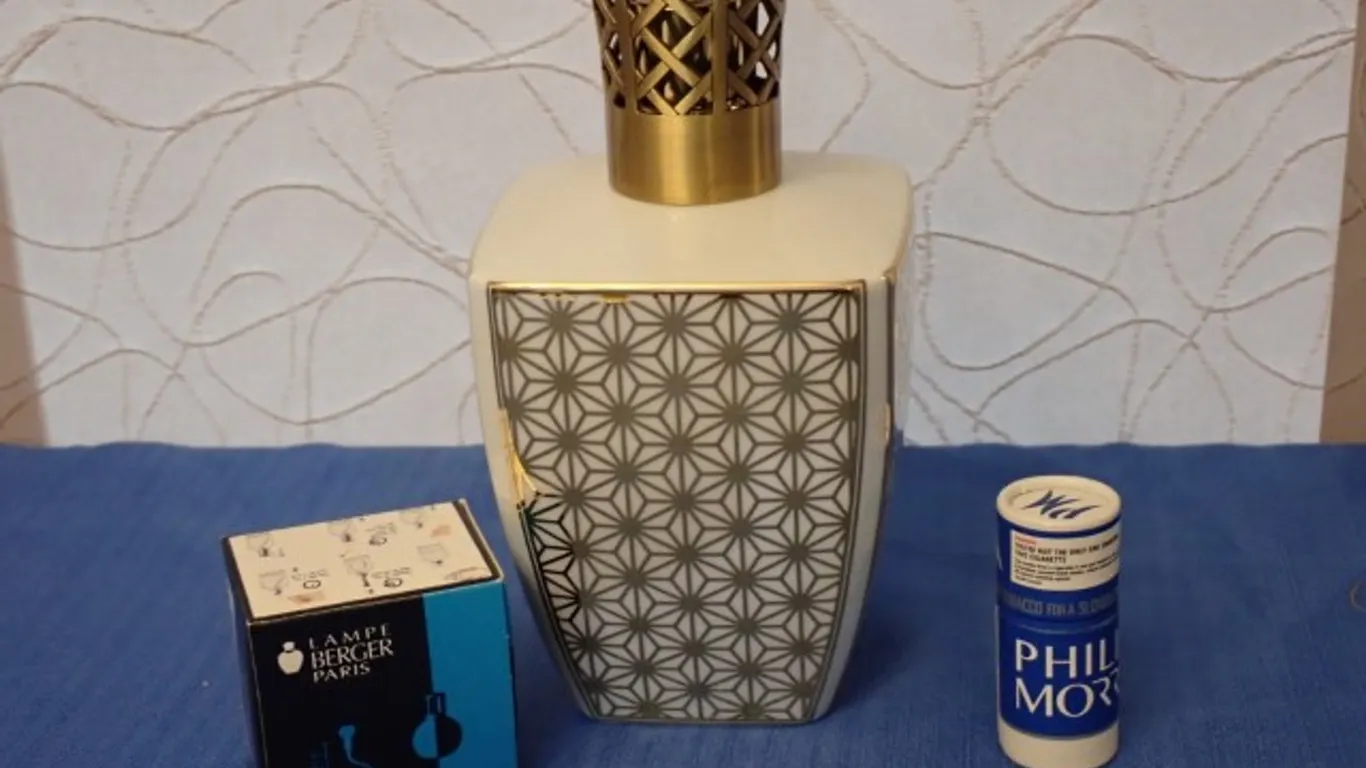 NEW Lampe Berger