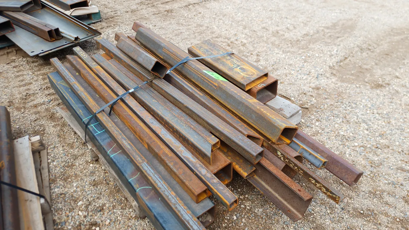 Metal Endcuts and shorts Structural Steel