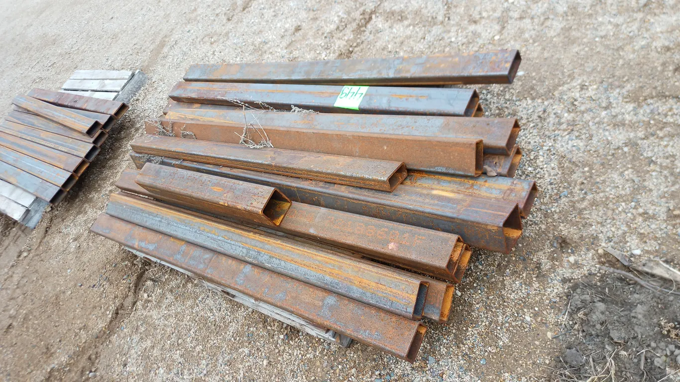 16 Metal Shorts and Endcuts, average 5-6ft long each