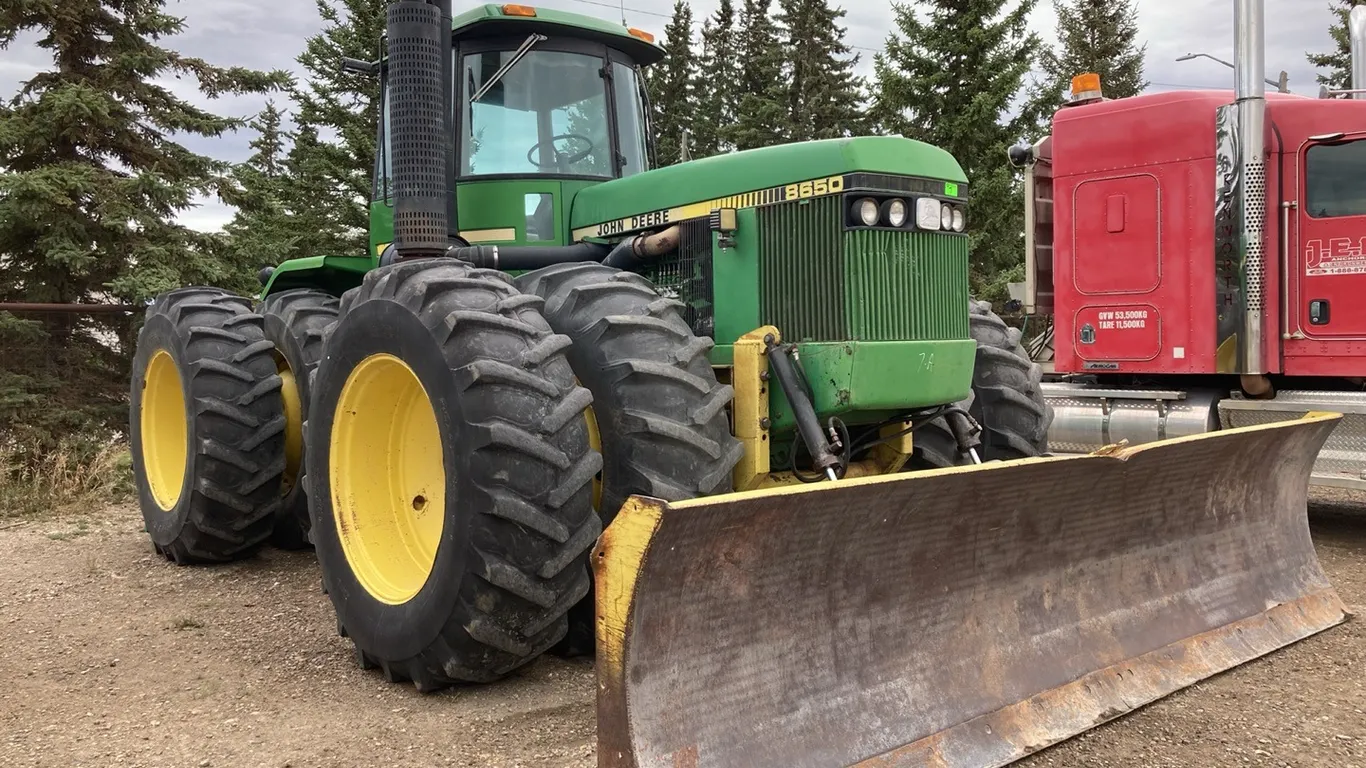 John Deere 8650 4WD Tractor s/n: RW865OH003154