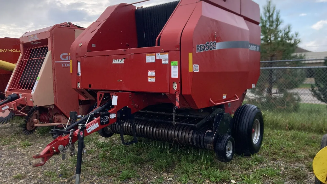 Case International RBX562 Round Baler s/n: HBJ039719 **D-17**