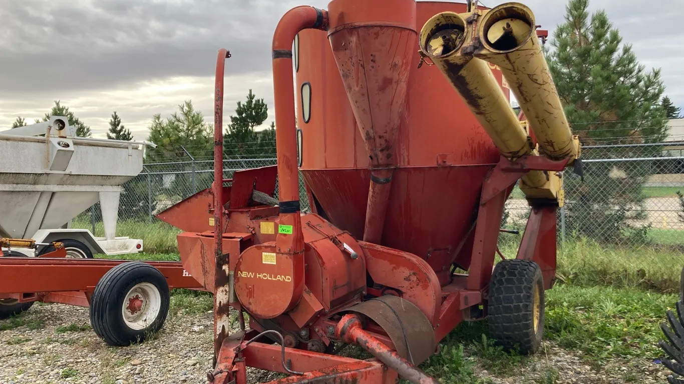 357 New Holland Mix Mill s/n: 226156