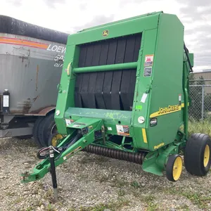 John Deere 567 Round Baler s/n: E00567X318117  **D-35**