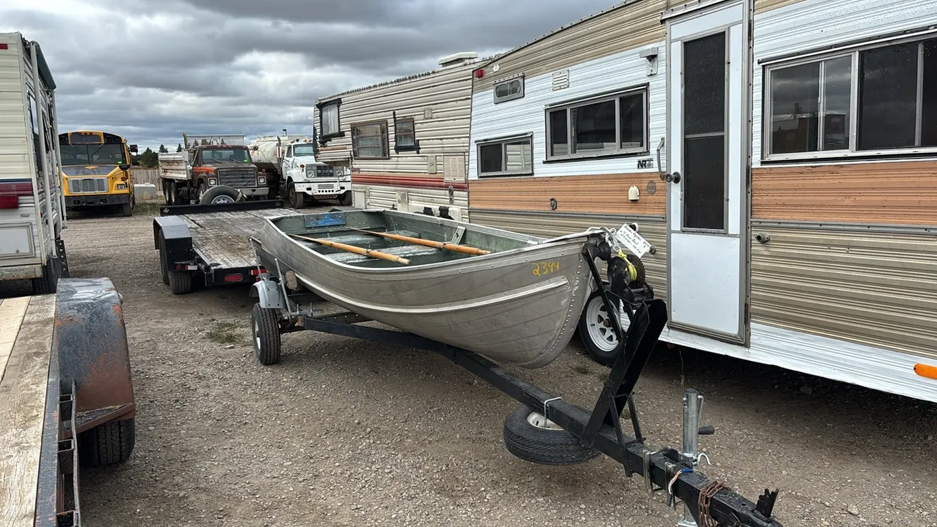 14' Aluminum Boat with Trailer No VIN