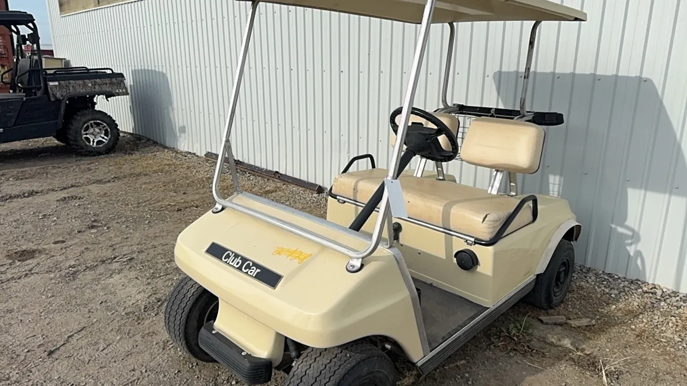 1992 Club Car DS Golf Cart