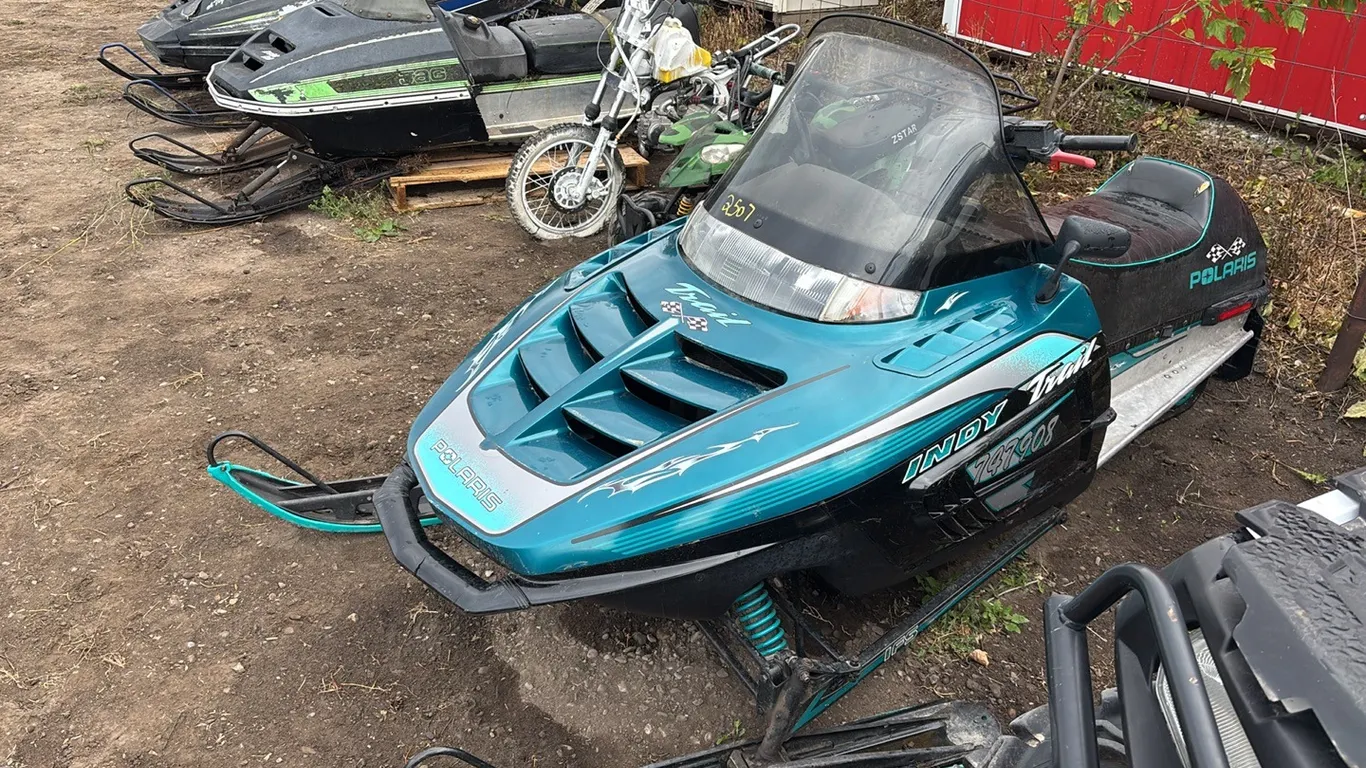 1994 Polaris Indy Trail Snowmobile VIN: 2472613