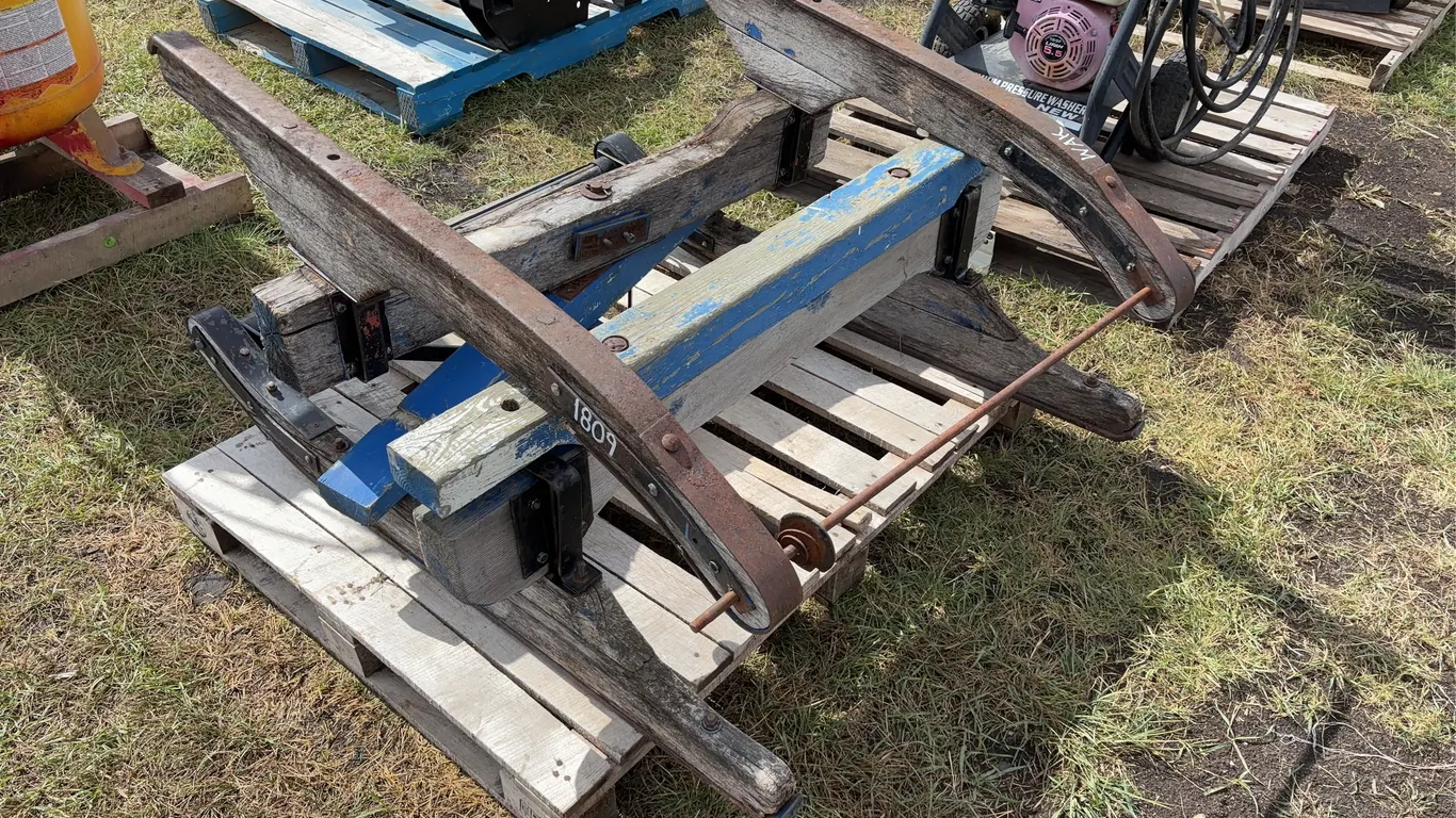 Bobsled Skii's for horse drawn sleigh (2), *Unreserved*