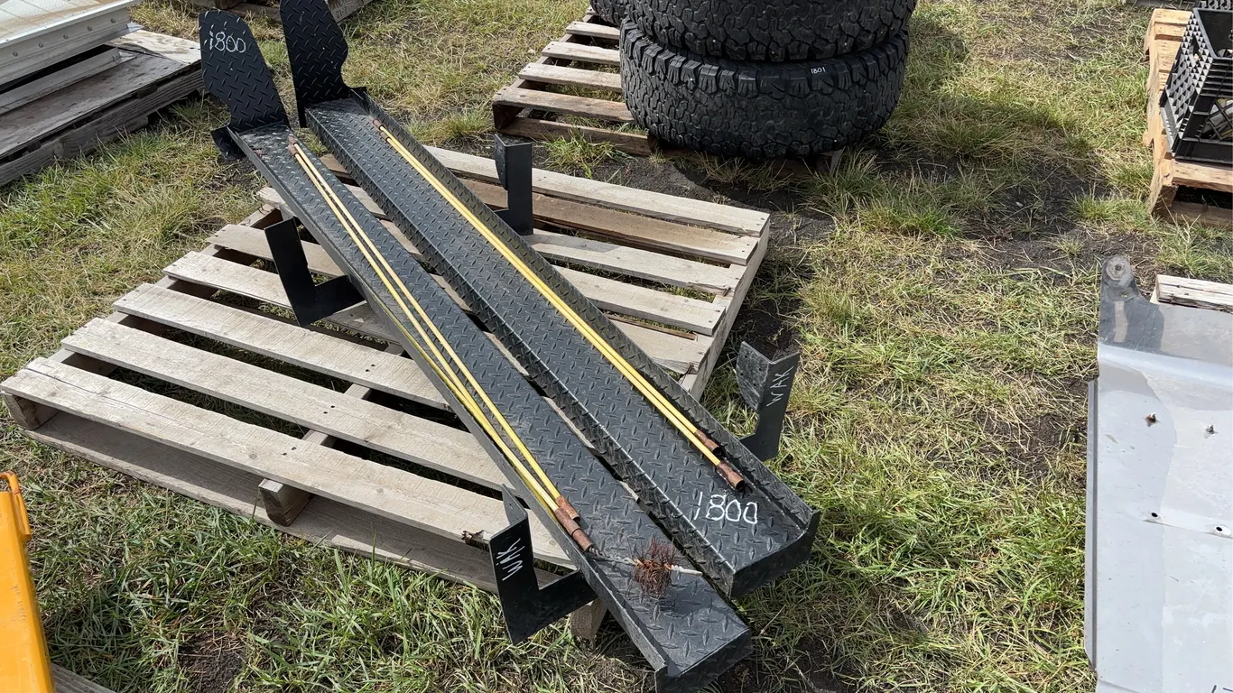 Steel Running Boards, off 2010 Dodge 1500, *Unreserved*