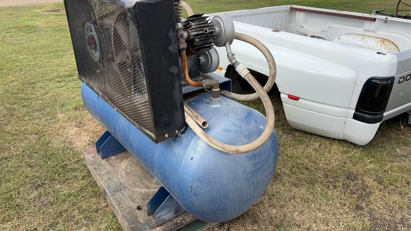 Eagle Compressor, 3 phase, 10 hp, 208-230v, sn E069254, *Unreserved*