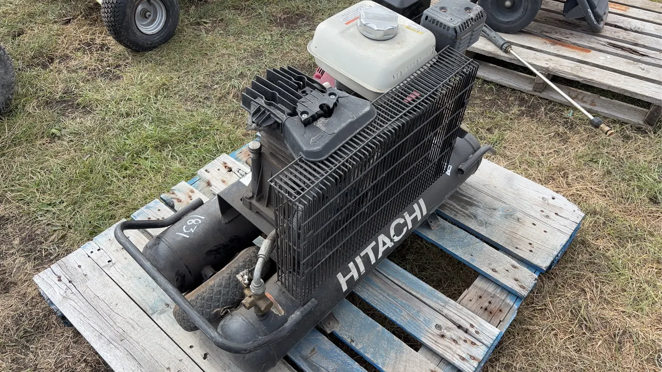 Hitachi Gas Air Compressor w/ Honda GX160 motor sn 11100560, *Unreserved*