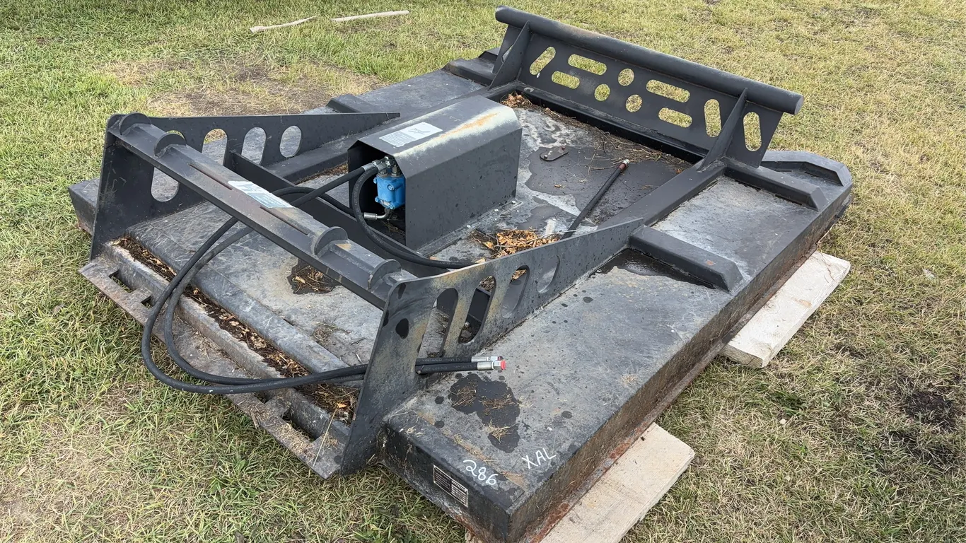 72'' Skid Steer Brushmower, 2320-3020 Psi, 13-24 GPM, Approx. 89'' x 80'' x 22'' , 730 lbs *Unreserved*