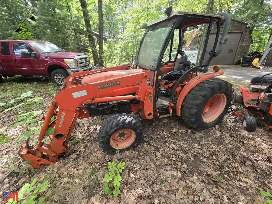 Kubota L4330D Tractor
