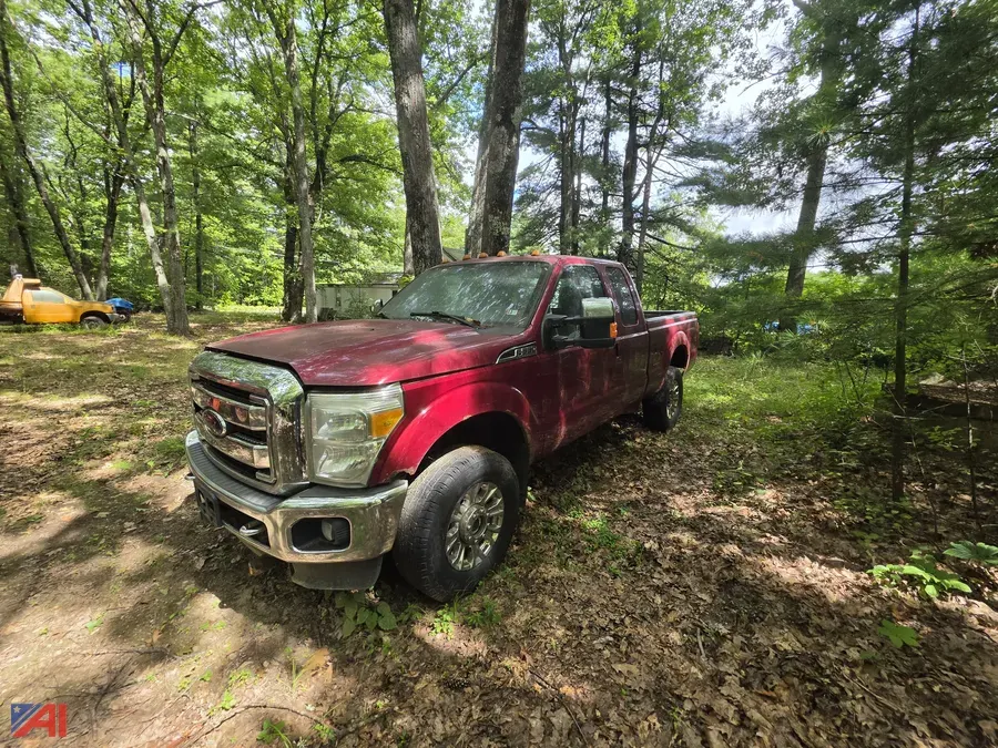 2015 Ford F-350 Lariat Pickup (Parts Only)