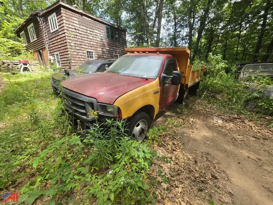 1999 Ford F-550 Dump Truck (Parts Only)