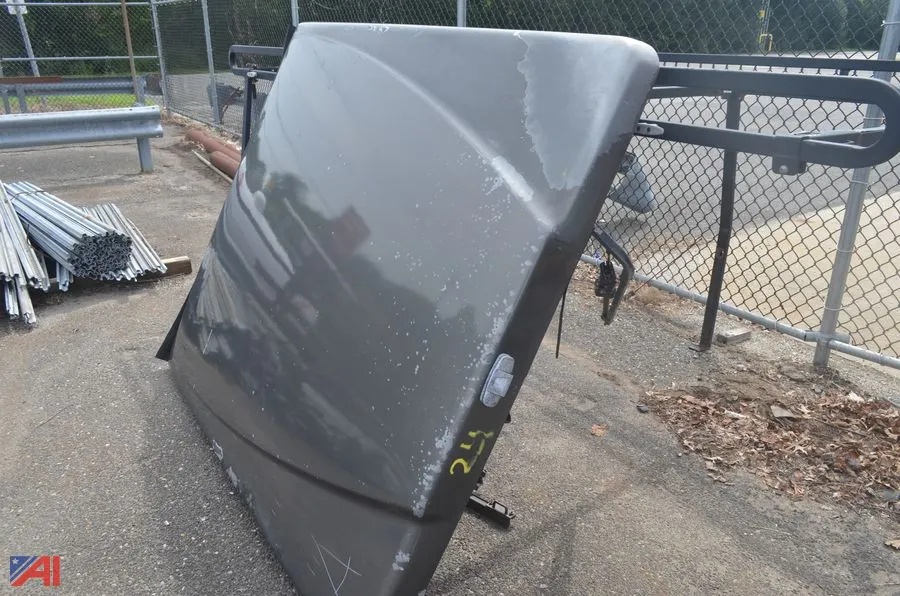 Leer Pickup Bed Cover