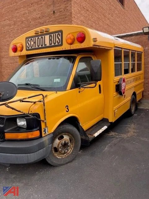 2016 Chevrolet Express Bus