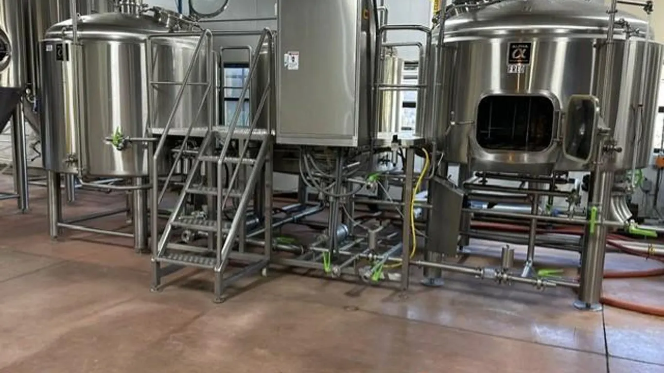 ALPHA 15BBL THREE VESSEL STEAM BREW HOUSE