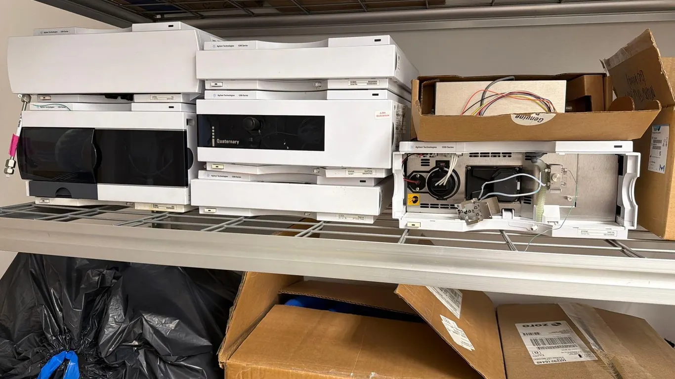AGILENT 1200 SERIES HPLC SYSTEM