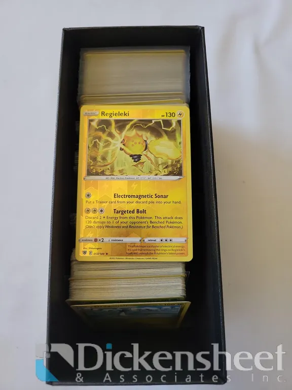 APPROXIMATE (475) COUNT BOX OF POKÉMON CARDS