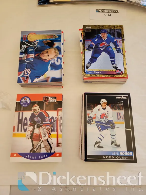 (200) HOCKEY TRADING CARDS