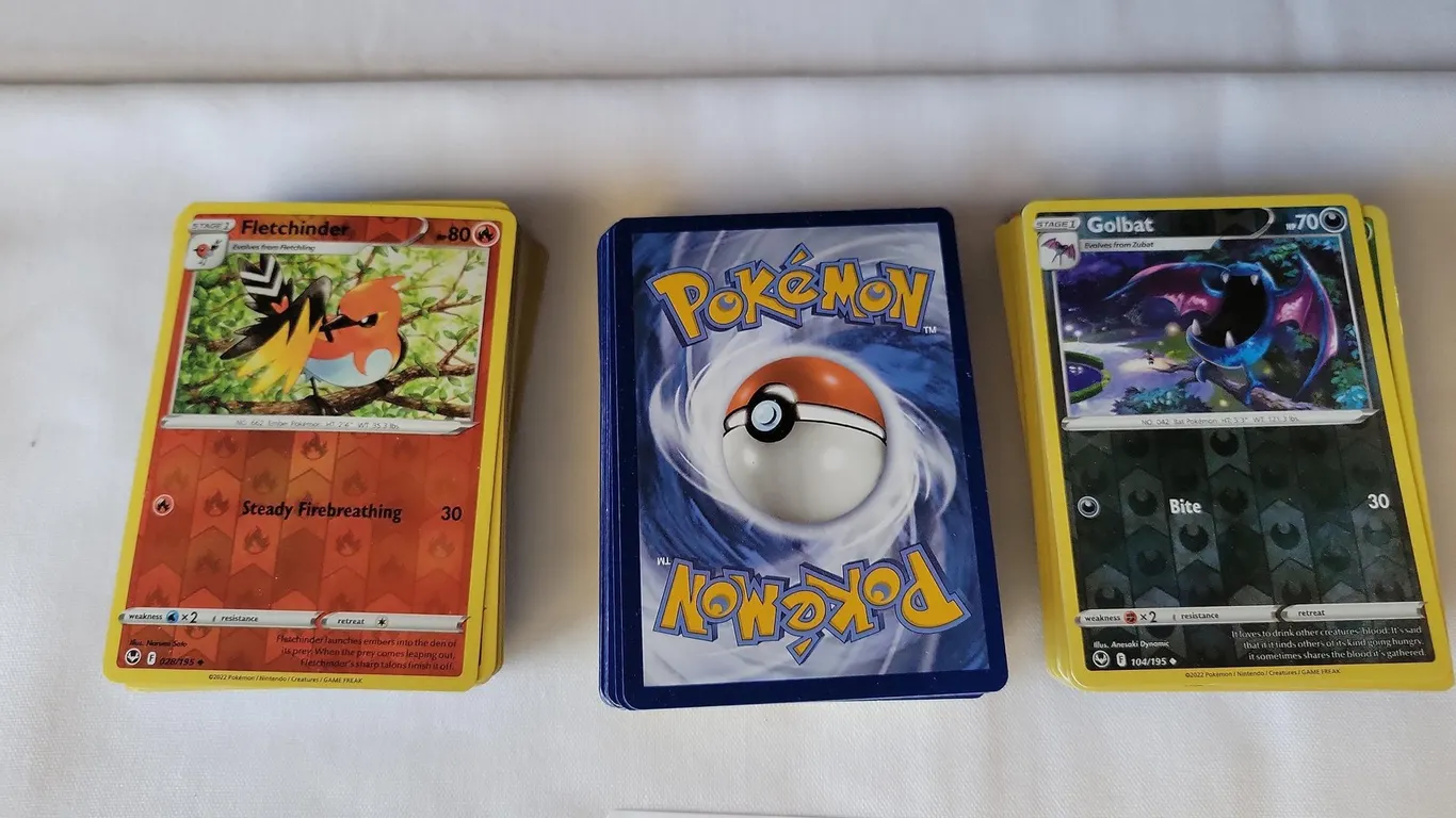 LOT OF (150) POKÉMON CARDS
