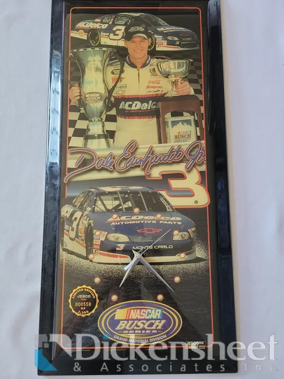 COLLECTIBLE NASCAR CLOCK