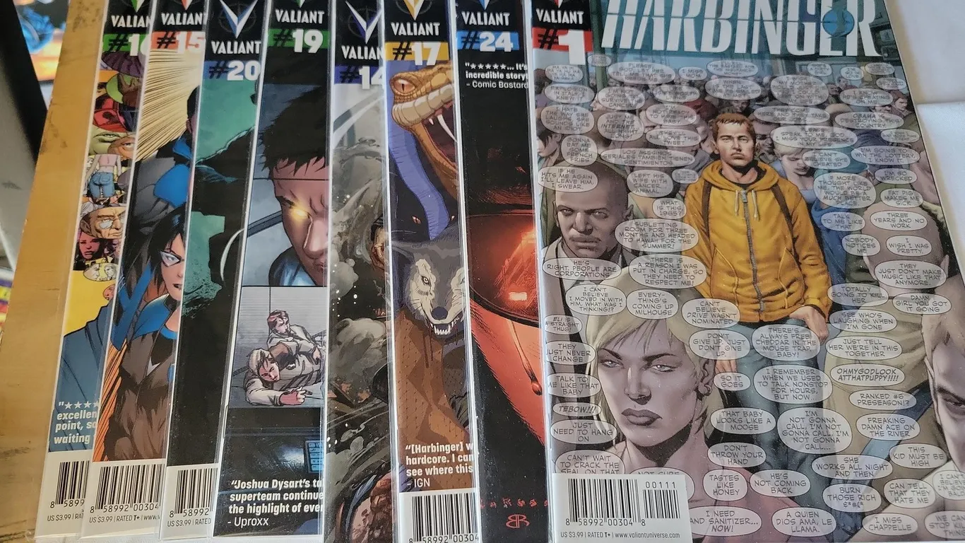 LOT OF (8) VALIANT HARBINGER COMIC BOOKS