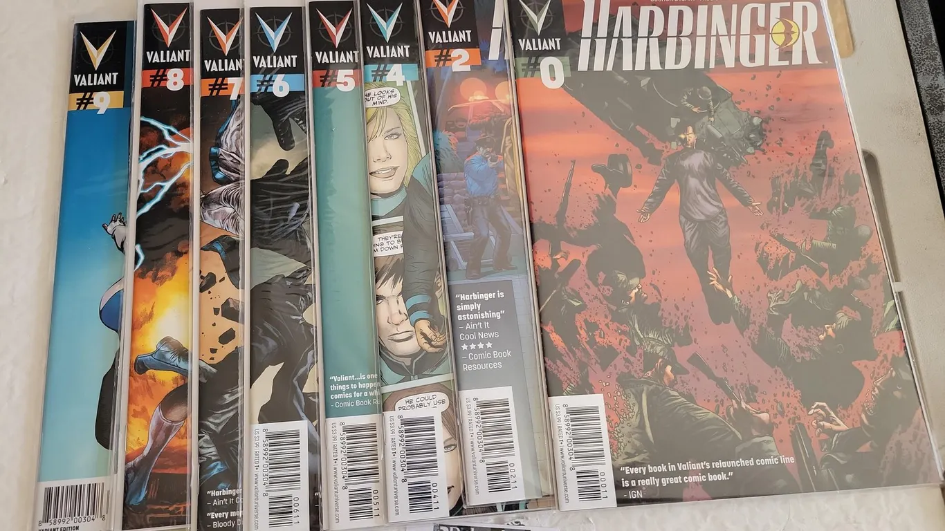 (8) VALIANT HARBINGER COMIC BOOKS