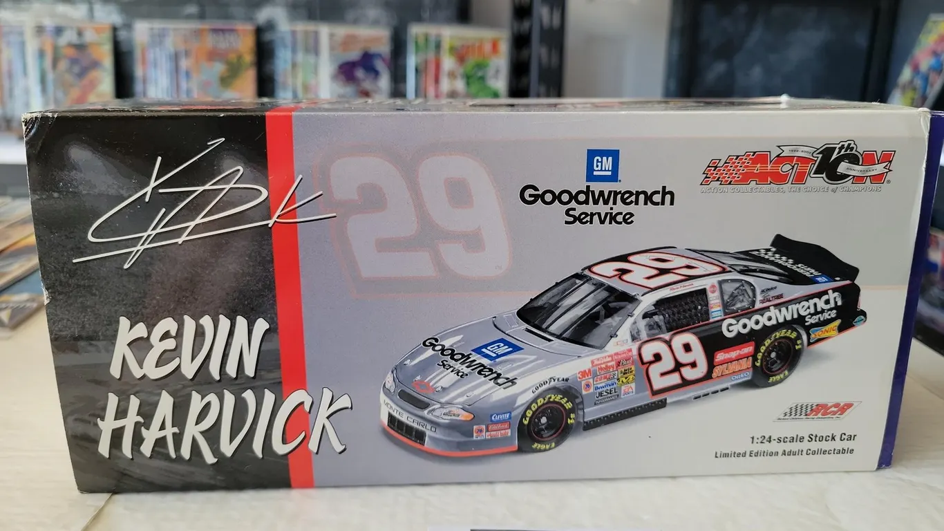 1:24 - SCALE KEVIN HARVICK STOCK CAR