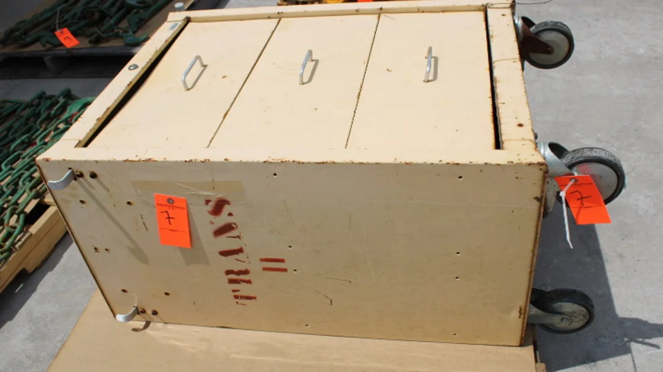 Shop Cabinet
