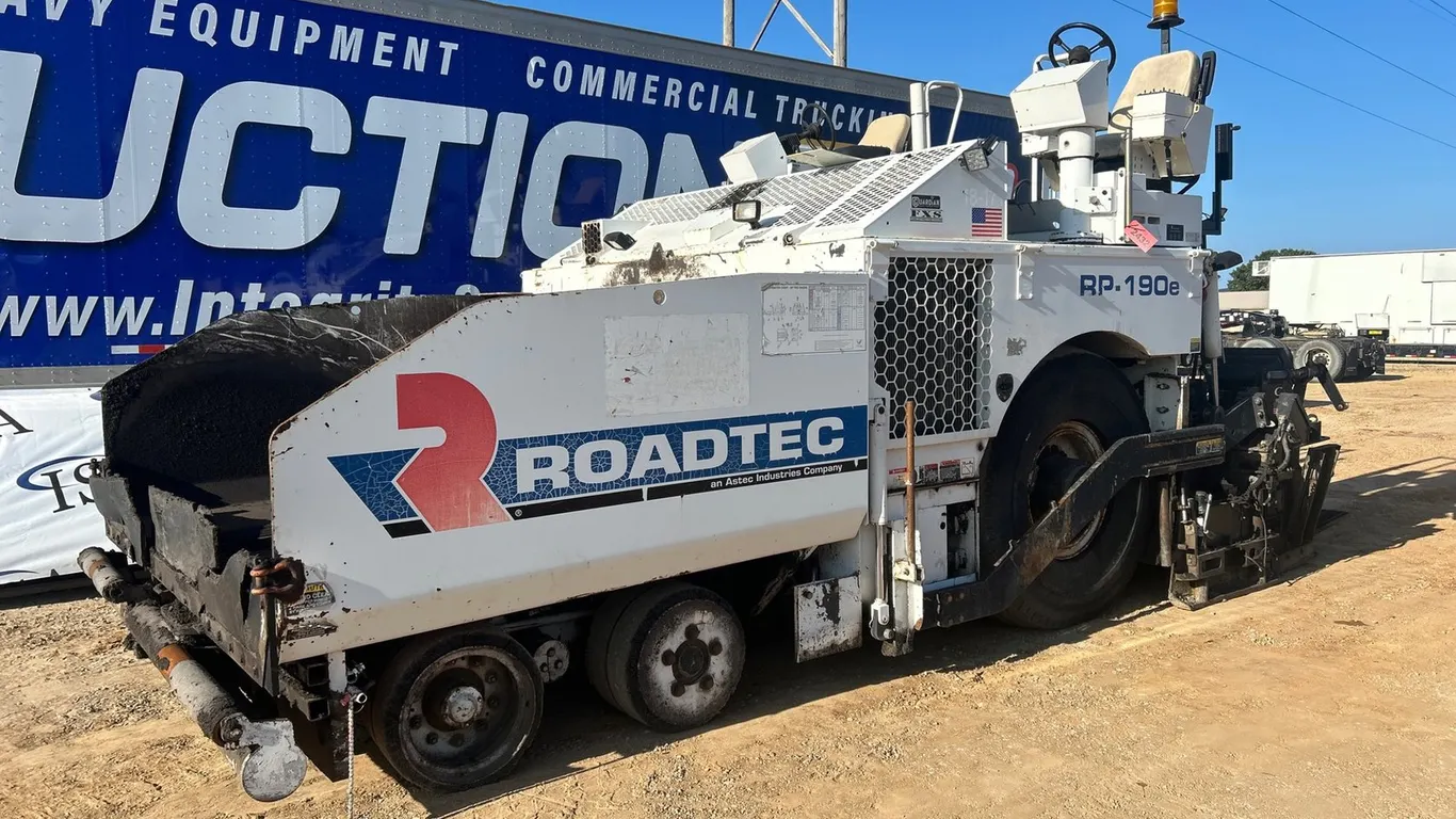 2014 Roadtec RP190E Paver