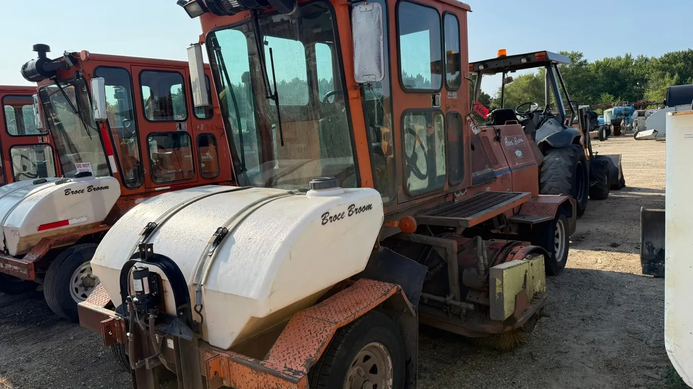 2008 Broce RJ350 Sweeper