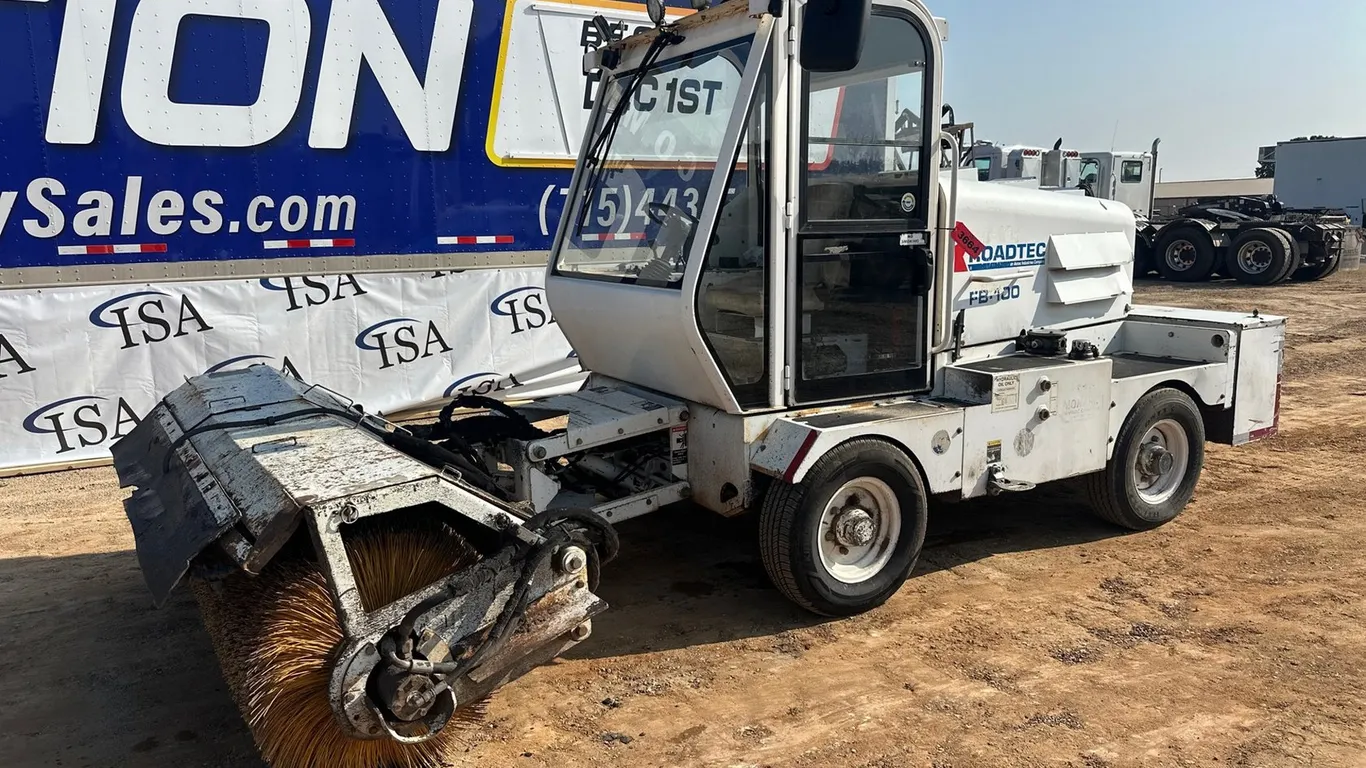 2007 Roadtec FB100 Sweeper