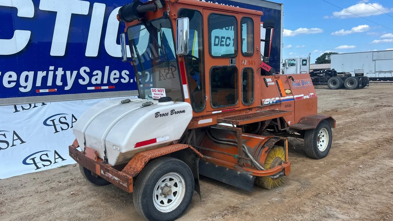 2010 Broce RJT350 Sweeper