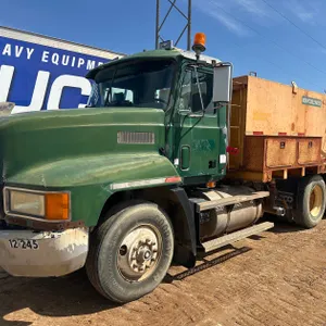 1994 Mack CH613 Water Truck