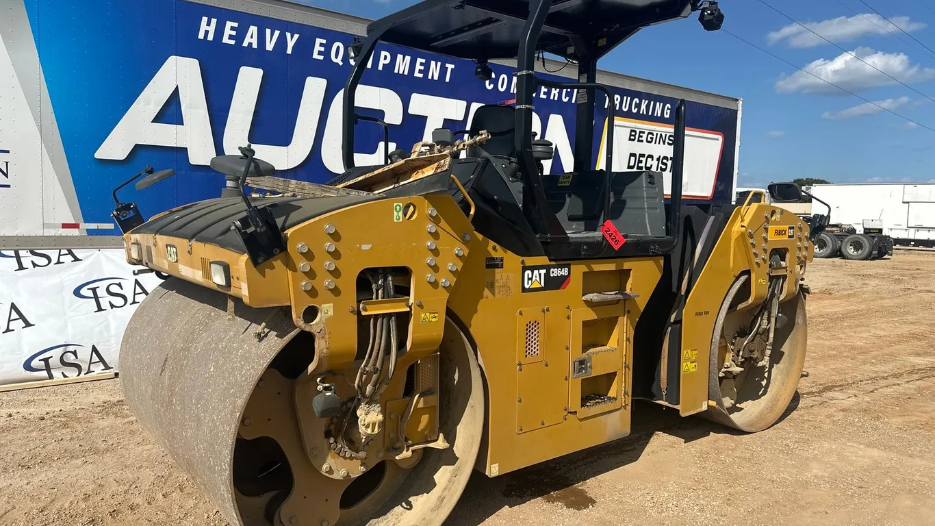 2018 Caterpillar CB64B Double Drum Smooth Roller Compactor
