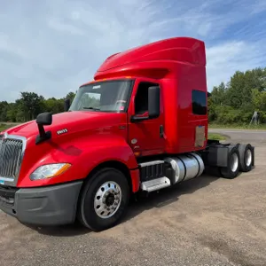 2018 International  LT Navistar Sleeper Cab Truck Tractor